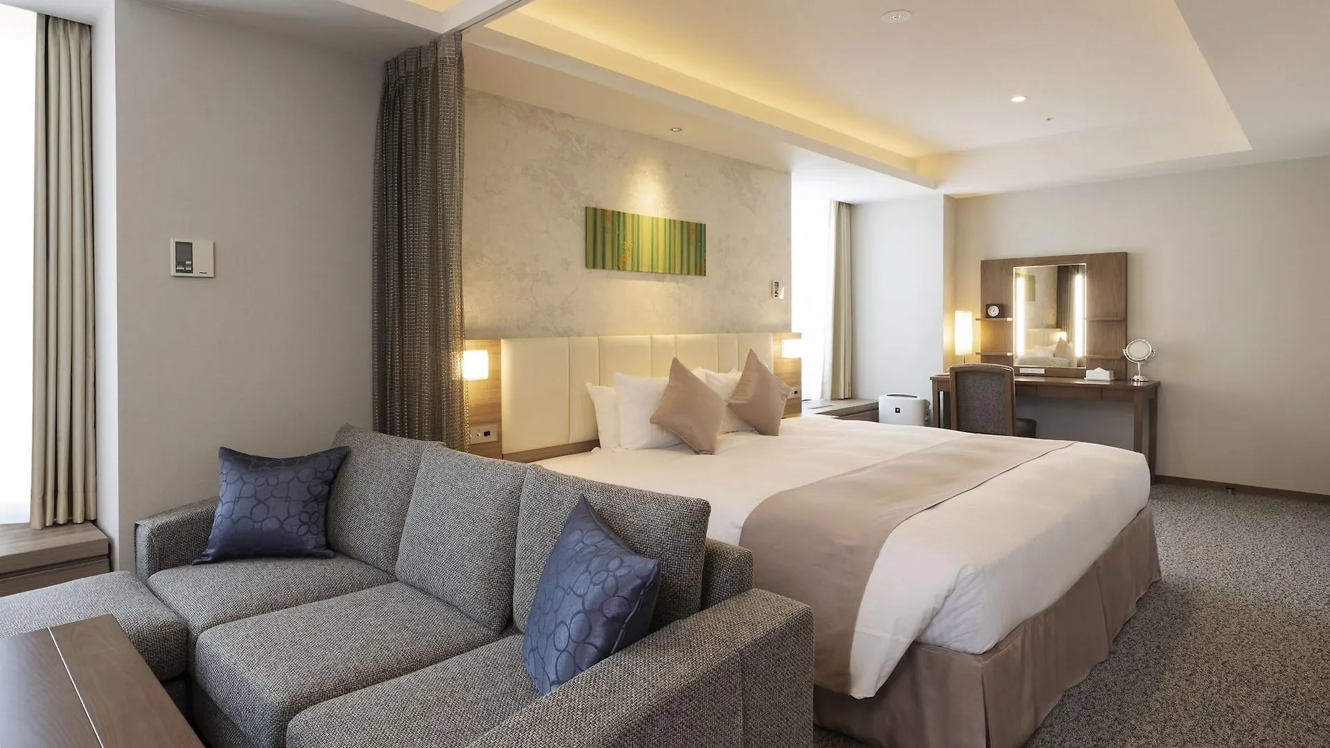 Sapporo Grand Hotel 5*,