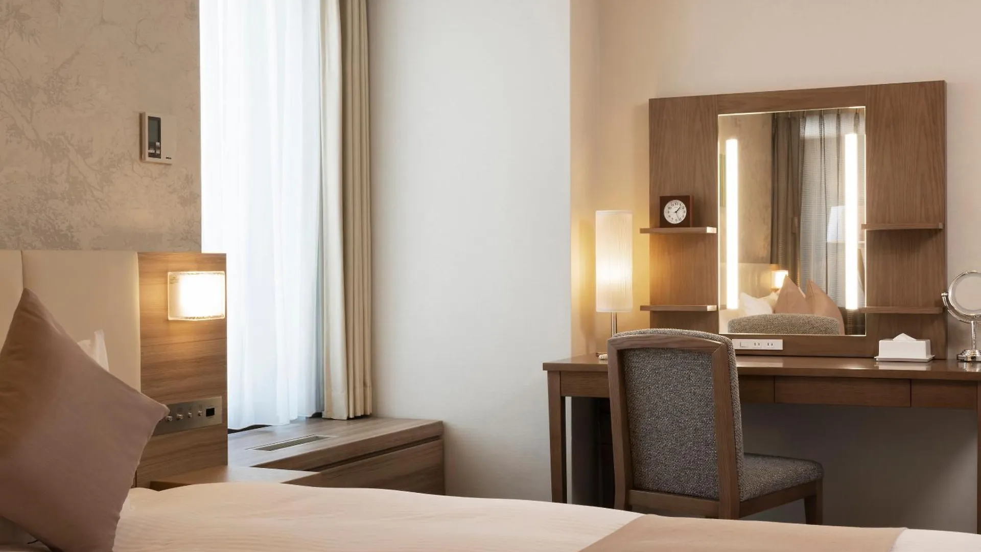 Sapporo Grand Hotel 5*,  Япония